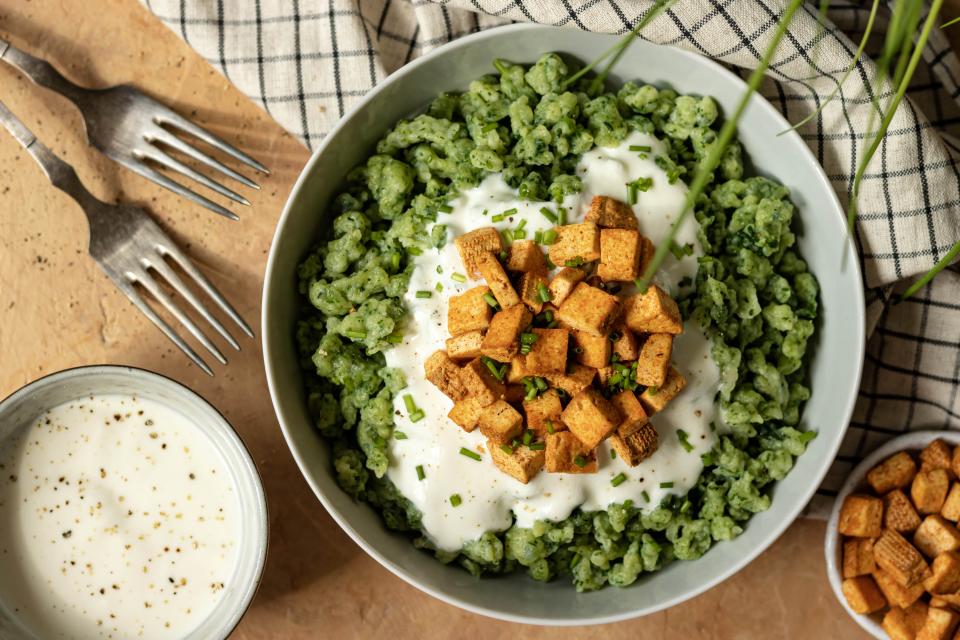 Špenátové bryndzové halušky s údeným tofu